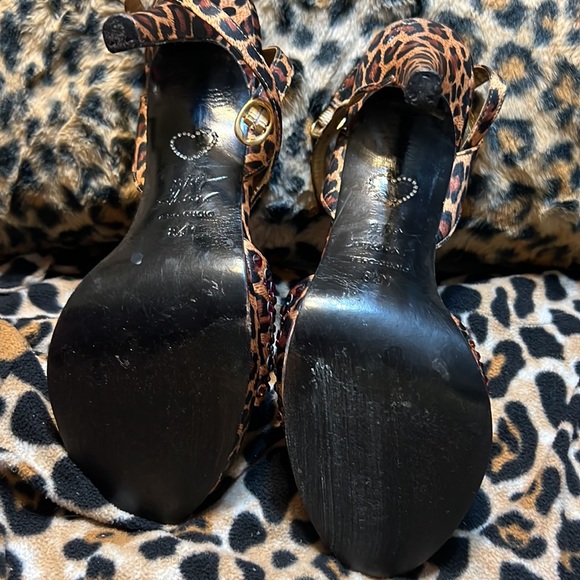 Betsey Johnson leopardskin impresssatin multi colored beaded platform size 8 1/2 - Picture 3 of 5